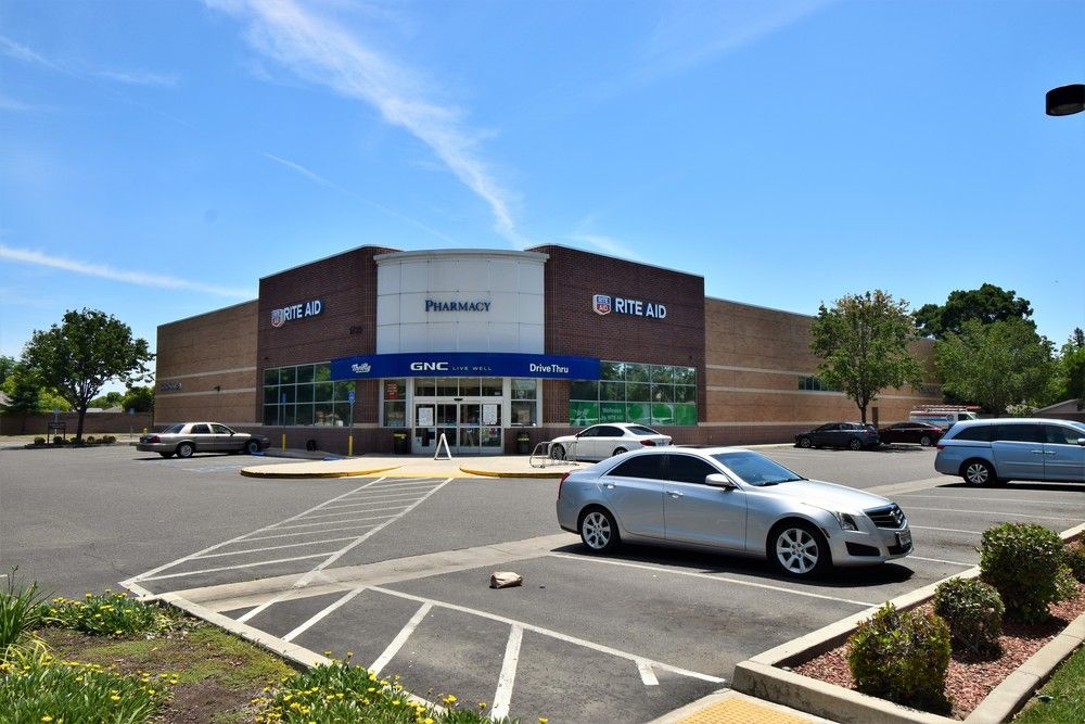 PRIME Net Leased Investment - Rite Aid: 1735 E Walnut Ave, Visalia, CA 93292